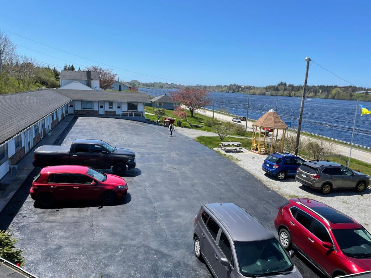 Novastar Motel On The Lake Yarmouth Esterno foto