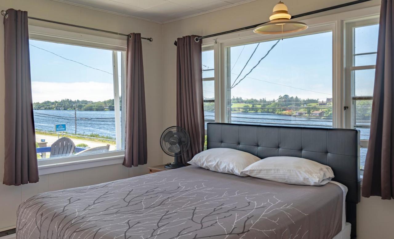 Novastar Motel On The Lake Yarmouth Esterno foto