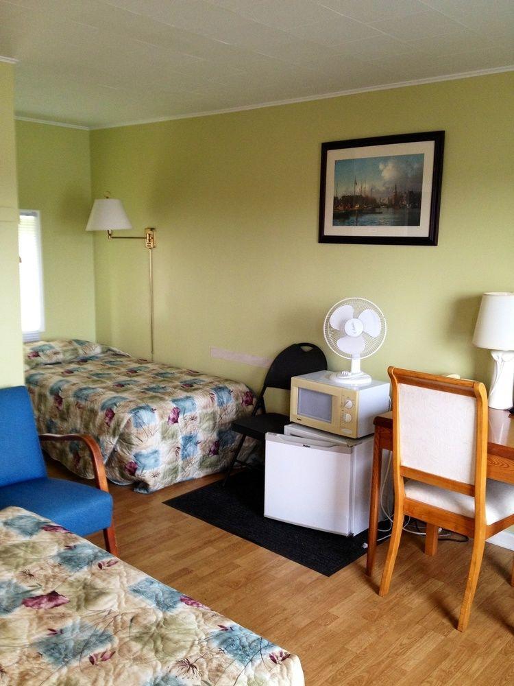 Novastar Motel On The Lake Yarmouth Esterno foto